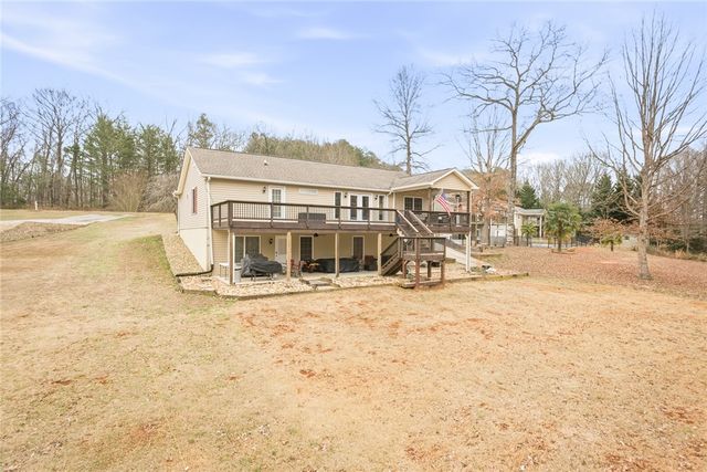 207 Dodgins Lane, Seneca, SC 29672