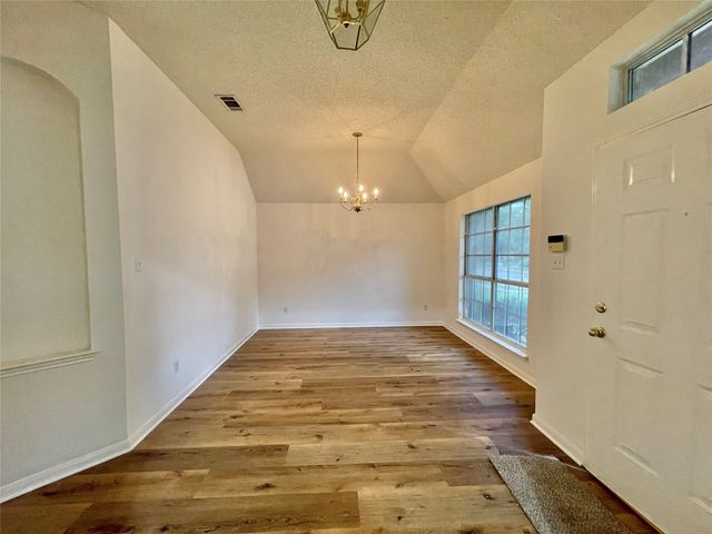 1216 Courtney Lane, Lewisville, TX 75077