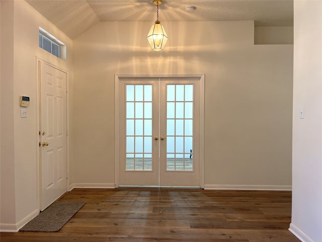 1216 Courtney Lane, Lewisville, TX 75077