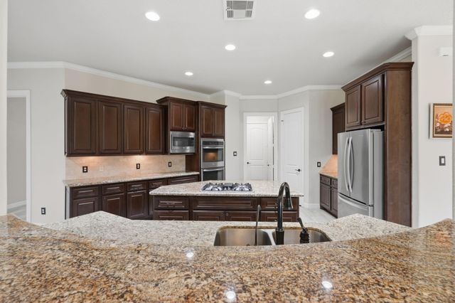 33107 Whickham Circle, Weston Lakes, TX 77441