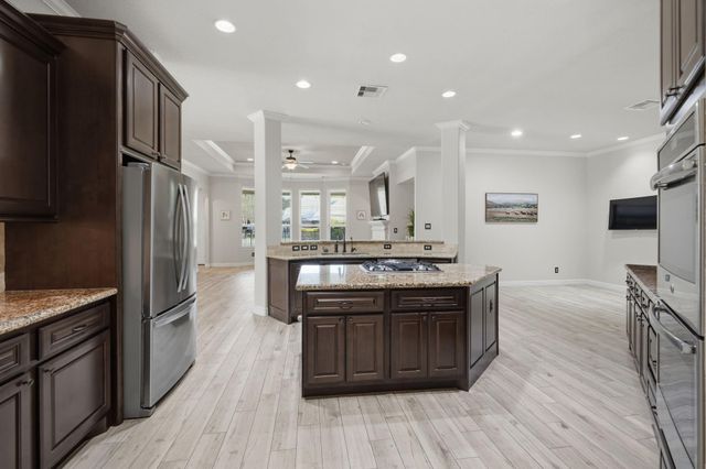 33107 Whickham Circle, Weston Lakes, TX 77441