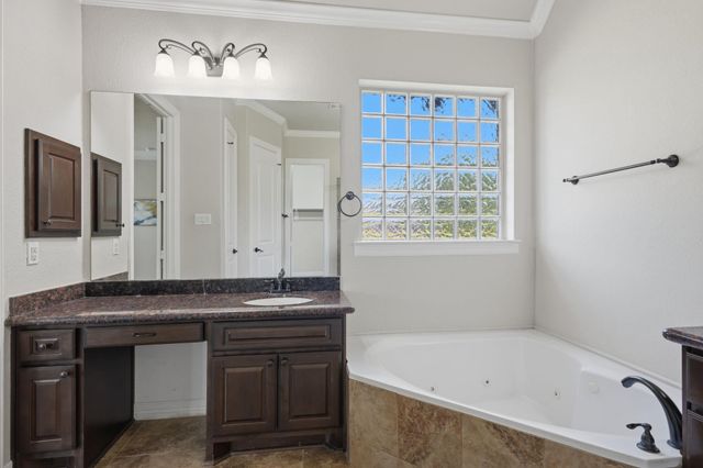 33107 Whickham Circle, Weston Lakes, TX 77441