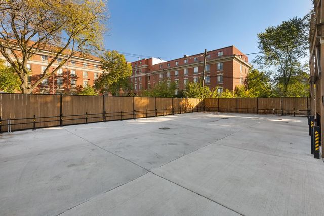 444 E 48th Street 2W, Chicago, IL 60615