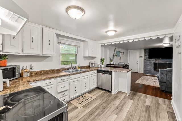 333 Pursley Drive, Fort Wayne, IN 46807