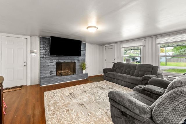 333 Pursley Drive, Fort Wayne, IN 46807
