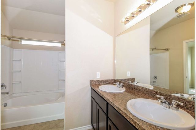 1113 Forest Glen Drive, Azle, TX 76020