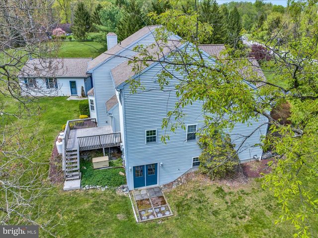 10 SHANNON CT, Oley, PA 19547