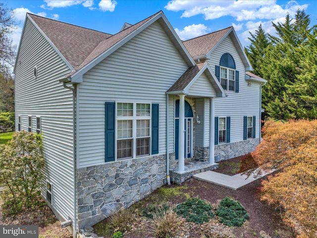 10 SHANNON CT, Oley, PA 19547