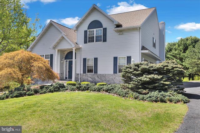 10 SHANNON CT, Oley, PA 19547