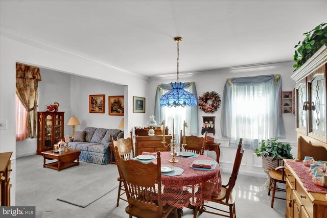 10 SHANNON CT, Oley, PA 19547