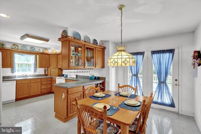 10 SHANNON CT, Oley, PA 19547