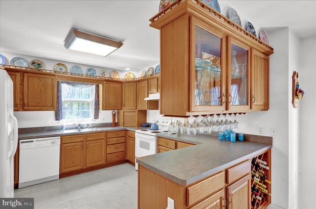 10 SHANNON CT, Oley, PA 19547