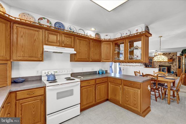 10 SHANNON CT, Oley, PA 19547