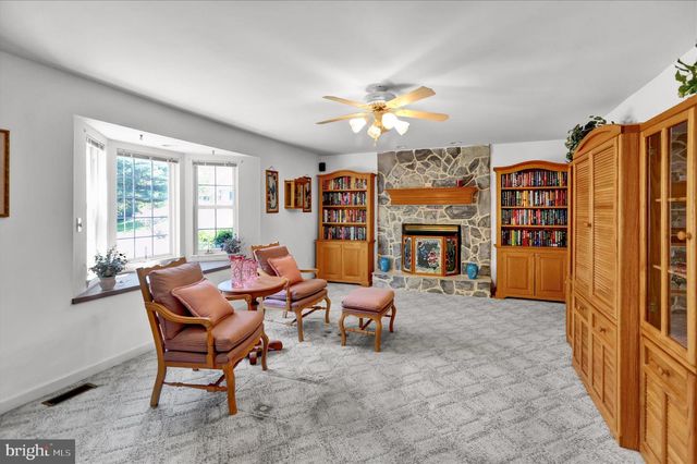 10 SHANNON CT, Oley, PA 19547