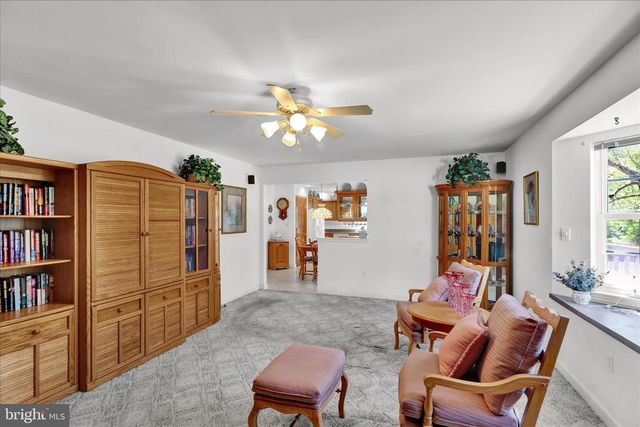 10 SHANNON CT, Oley, PA 19547