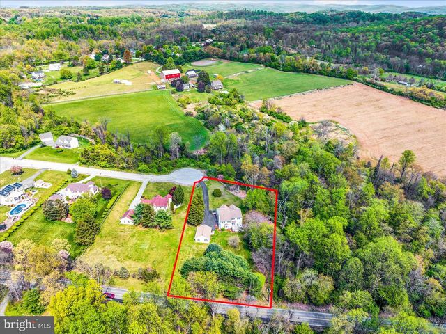 10 SHANNON CT, Oley, PA 19547