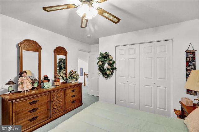 10 SHANNON CT, Oley, PA 19547