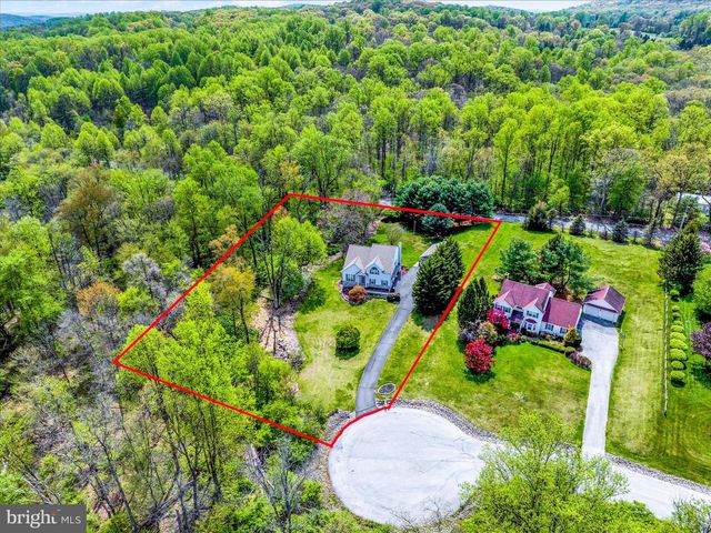 10 SHANNON CT, Oley, PA 19547