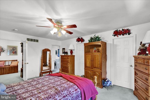 10 SHANNON CT, Oley, PA 19547
