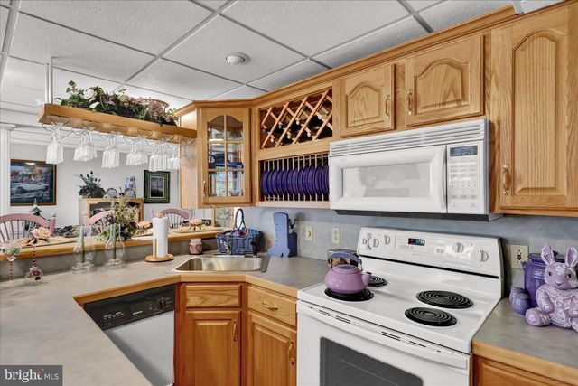 10 SHANNON CT, Oley, PA 19547