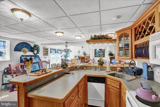 10 SHANNON CT, Oley, PA 19547