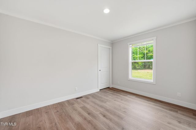 880 Ricker Road, Greeneville, TN 37743