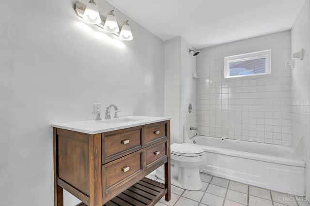 2001 Dana Avenue, Cincinnati, OH 45207