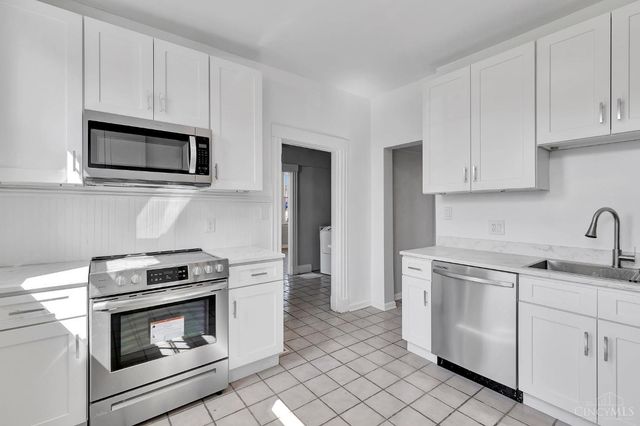 2001 Dana Avenue, Cincinnati, OH 45207
