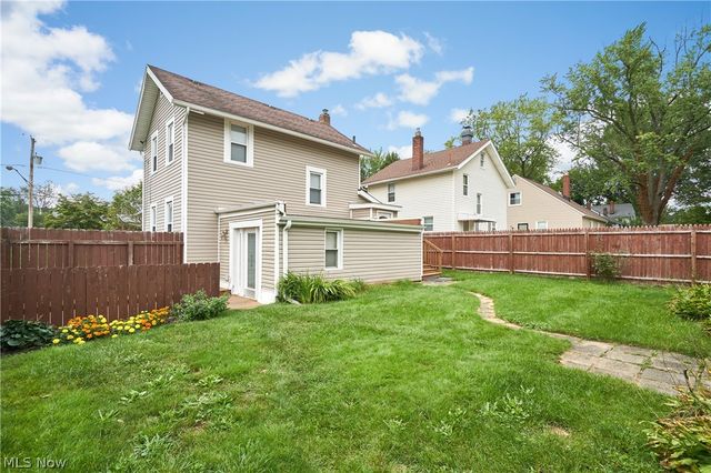 461 Newell Avenue, Akron, OH 44305