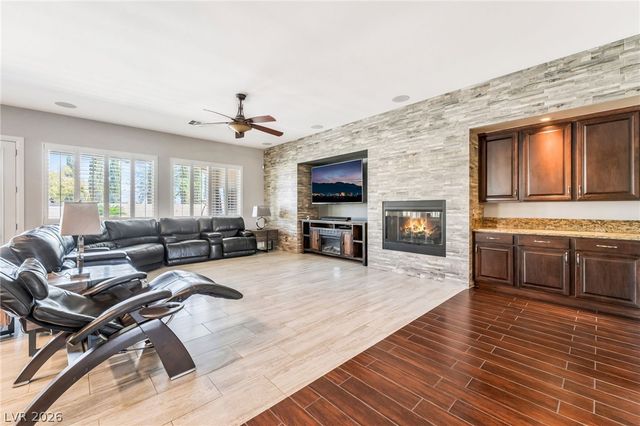 9796 Jamies Jewel Way, Las Vegas, NV 89149