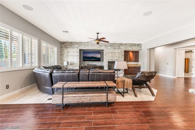 9796 Jamies Jewel Way, Las Vegas, NV 89149