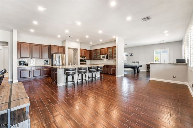 9796 Jamies Jewel Way, Las Vegas, NV 89149