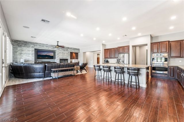 9796 Jamies Jewel Way, Las Vegas, NV 89149