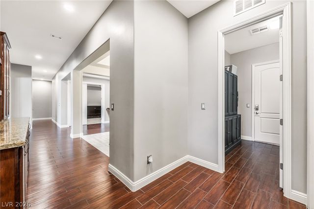 9796 Jamies Jewel Way, Las Vegas, NV 89149