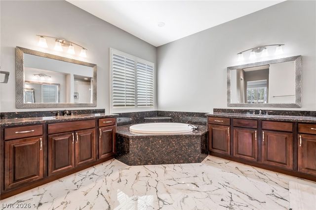 9796 Jamies Jewel Way, Las Vegas, NV 89149
