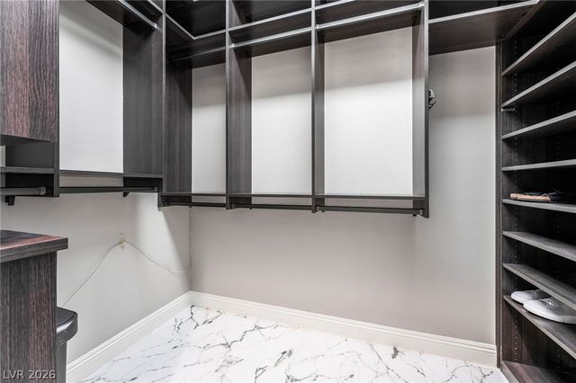 9796 Jamies Jewel Way, Las Vegas, NV 89149