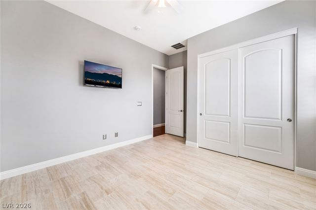 9796 Jamies Jewel Way, Las Vegas, NV 89149
