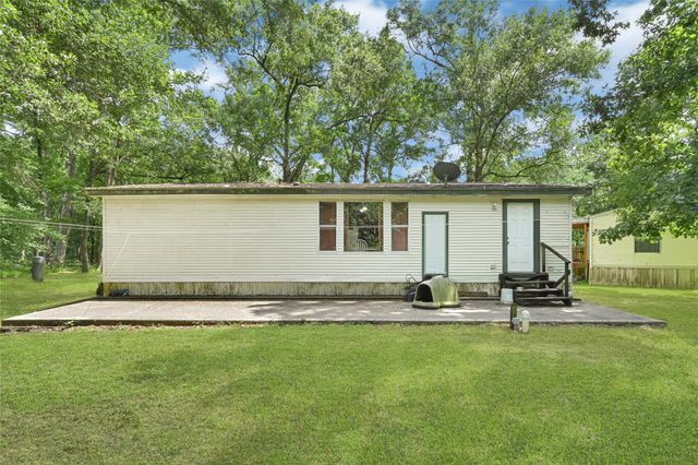 111 County Road 3379, Cleveland, TX 77327