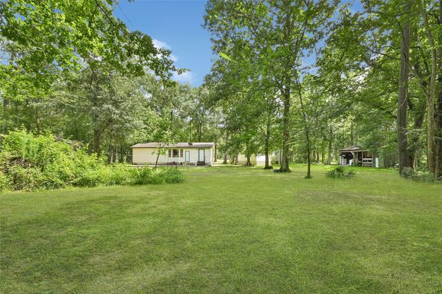 111 County Road 3379, Cleveland, TX 77327
