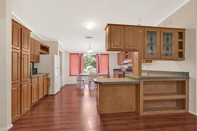 111 County Road 3379, Cleveland, TX 77327
