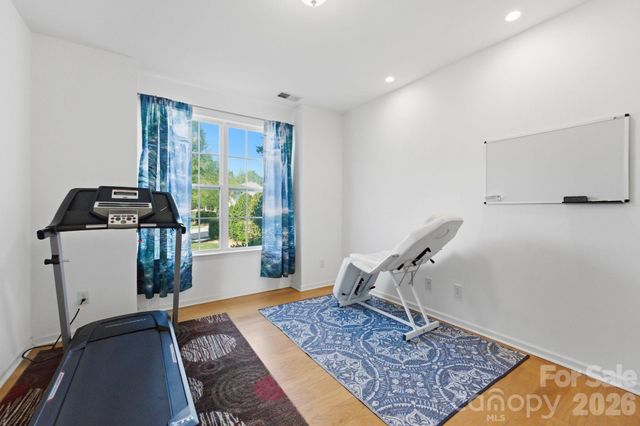 4418 Forest Gate Lane, Charlotte, NC 28270