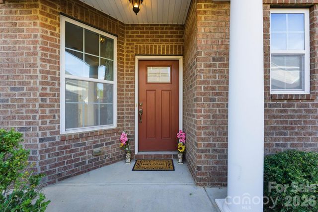 4418 Forest Gate Lane, Charlotte, NC 28270