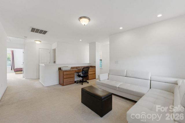 4418 Forest Gate Lane, Charlotte, NC 28270