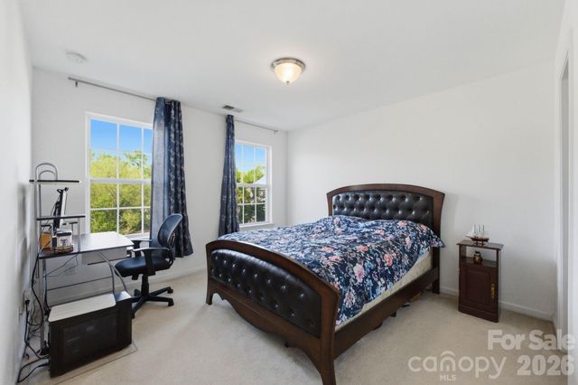 4418 Forest Gate Lane, Charlotte, NC 28270