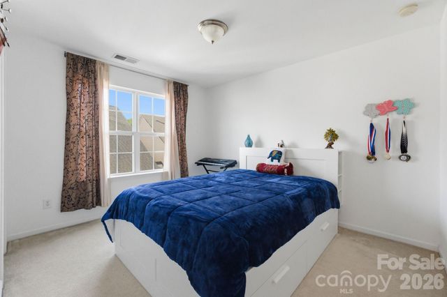 4418 Forest Gate Lane, Charlotte, NC 28270