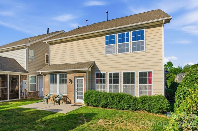 4418 Forest Gate Lane, Charlotte, NC 28270