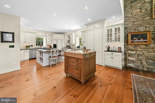 4641 OLD BETHLEHEM PIKE, Bethlehem, PA 18015