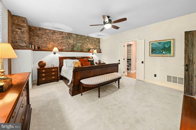 4641 OLD BETHLEHEM PIKE, Bethlehem, PA 18015