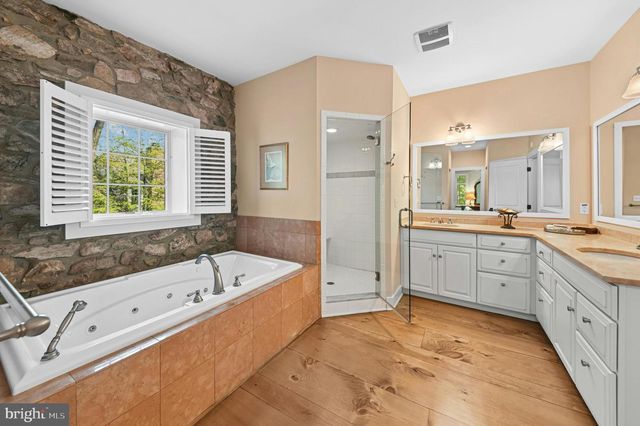 4641 OLD BETHLEHEM PIKE, Bethlehem, PA 18015