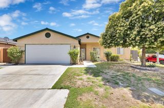5403 Cascade Ridge Street, Bakersfield, CA 93307